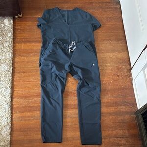 Figs Women's Scrub Set in Dark Blue